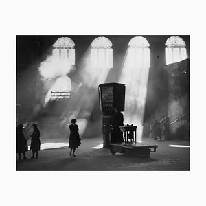 Station Sunlight Grafikdruck von Harry Todd