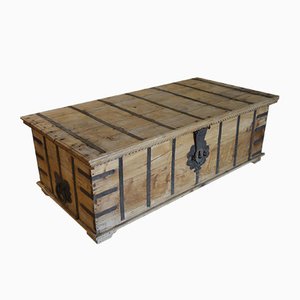 Vintage und Designer Kisten und Boxen online kaufen bei Pamono