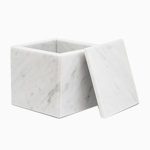 Scatola quadrata in marmo bianco di Carrara di FiammettaV Home Collection