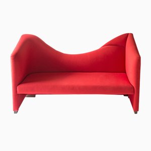 Bésame Sofa by Mercedes Eirín