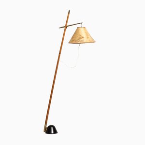 Lámpara de pie escandinava moderna de cuero y latón, años 50