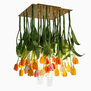 Lampada da soffitto Flower Power in vetro di Murano e tulipani artificiali di Vgnewtrend