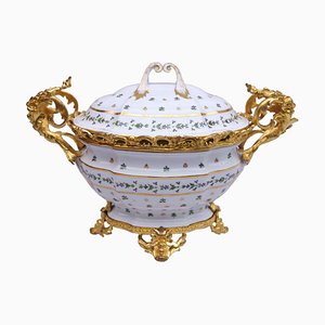 Sopera estilo Luis XV de porcelana francesa, década de 1900