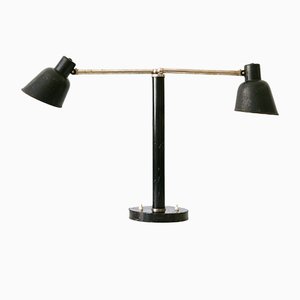Lámpara de mesa alemana Bauhaus de metal con dos brazos de Bünte und Remmler, años 20