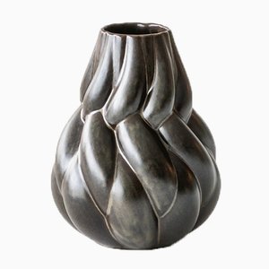 Small Brown Eda Vase by Lisa Hilland for Mylhta