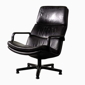 Mid-Century Dutch Leather and Wood Lounge Chair from Artifort, 1960s