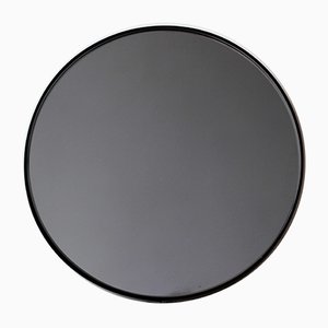 Mittelgroßer runder schwarz getönter Orbis Spiegel mit schwarzem Rahmen von Alguacil & Perkoff