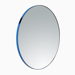 Mittelgroßer runder versilberter Orbis Spiegel mit blauem Rahmen von Alguacil & Perkoff