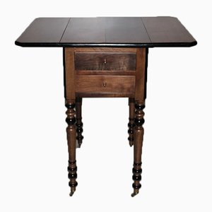 Antiker Louis Philippe Nachttisch aus Nussholz