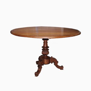 Mesa auxiliar antigua de madera de cerezo