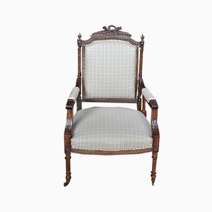 Vintage Louis XVI Armlehnstuhl aus Nussholz