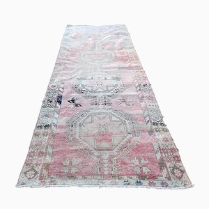 Tapis de Couloir Oushak, années 70