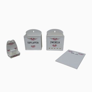 Contenitori da parete in ceramica, lavagnetta e scatola per fiammiferi di Max Roesler, anni '20, set di 4