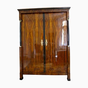 Antike Kleiderschränke Online Shop | Shop Antike Kleiderschränke bei PAMONO