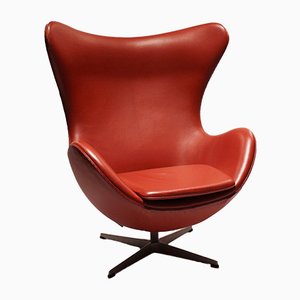 Fauteuil Egg 3316 en Cuir par Arne Jacobsen pour Fritz Hansen, 2001