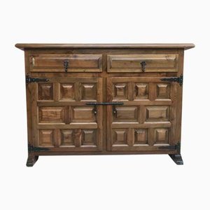 Credenza in stile barocco spagnolo in legno di noce intagliato