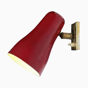 Lámpara de pared francesa vintage en rojo de Pierre Guariche, años 60