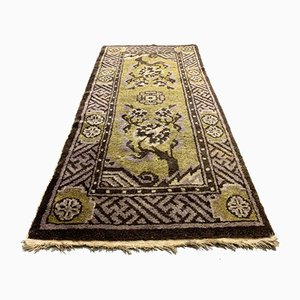 Alfombra Pao Tao china vintage de lana marrón y dorado 145x68 cm