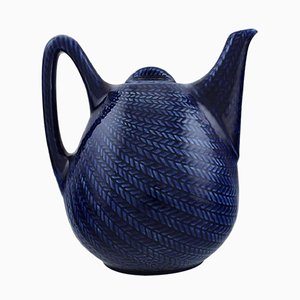 Tetera Flame en azul de porcelana de Hertha Bengtson para Rörstrand, años 60