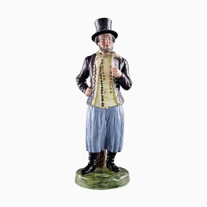 Figurine Antique en Costume National de Bing & Grondahl