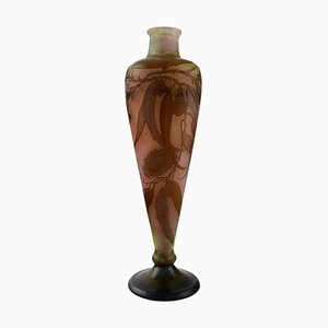 Vase en Verre Art Décoloré Dépoli et Incrusté par Emile Gallé, 1910