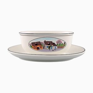 Villeroy & Boch Naif Gravy Boat on Stand in Porcelain