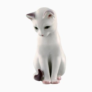 Sitting Cat Number 2476 de Bing & Grondahl