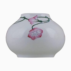 Jarrón Rorstrand Art Nouveau de porcelana decorada con flores