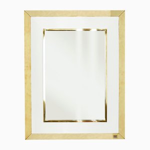 Spiegel mit weißem Lack & Messingrahmen von Jean Claude Mahey für Maison Roméo, 1970er