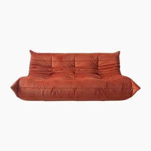 Orangefarbenes Togo 3-Sitzer Sofa aus Samt von Michel Ducaroy für Ligne Roset