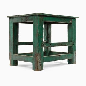 Mesa verde de madera patinada