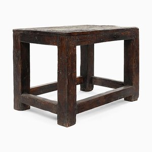 Mesa pequeña de madera