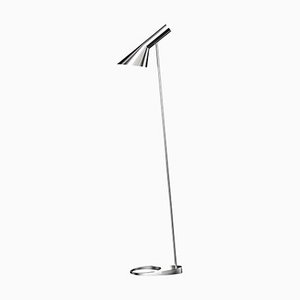 Skandinavische Mid-Century Stehlampe aus poliertem Edelstahl von Arne Jacobsen für Louis Poulsen