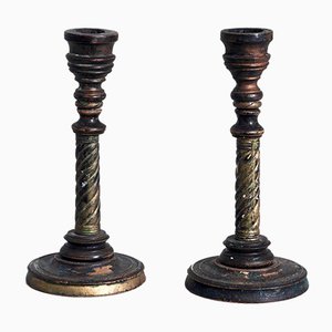 Schwedische Kerzenhalter aus Geschnitztem Holz, Lack & Vergoldet, 1800er, 2er Set