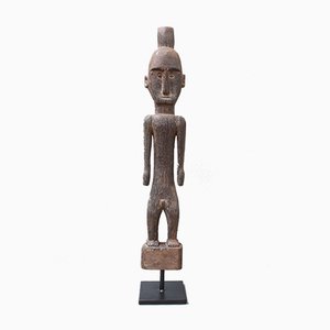 Figura ancestrale in legno intagliato in legno di Borne