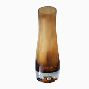 Bernsteinfarbene Vase mit Verarbeitetem Glasboden, 1960er