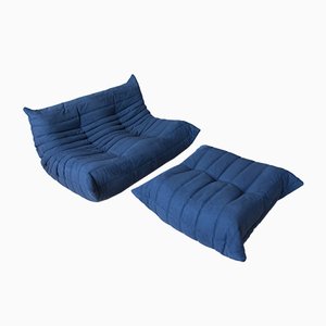 Pouf Togo in microfibra blu e divano a due posti di Michel Ducaroy per Ligne Roset, set di 2