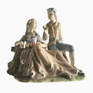 Figura de pareja joven de porcelana de Tenora Valencia, años 50