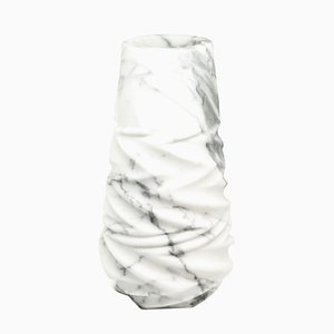 Rock Vase in Arabescato Marble from Fiammettav Home Collection