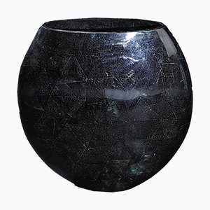 Kleine ovale Shell Cracking Calsomine Vase aus blauem Harz und Shell von VGnewtrend