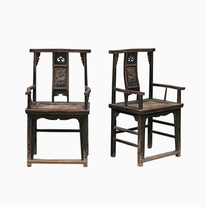 Antike chinesische Armlehnstühle aus Ulmenholz, 2er Set