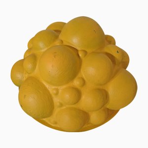 Objeto grande de fibra de vidrio, años 60