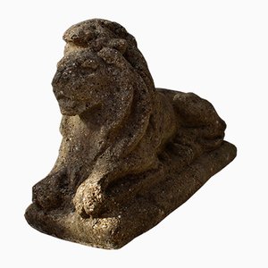 Estatuas de jardín leones reclinadas antiguas de piedra. Juego de 2