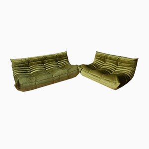 Grünes olivgrünes Togo 2-Sitzer & 3-Sitzer Sofa Set aus Samt von Michel Ducaroy für Ligne Roset, 1970er, 2er Set