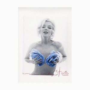 Bert stern "Marilyn Monroe gold Blue wink Roses" 2012