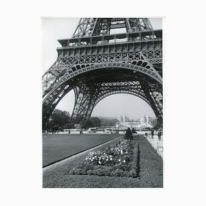 Torre Eiffel, París, 1955