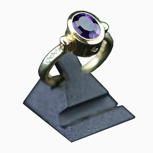 Ring with Amethyst