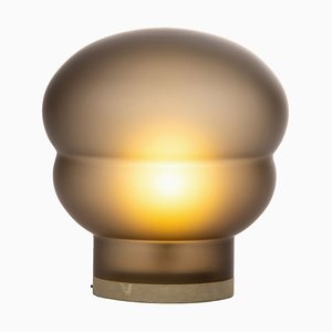 Mittelgroße Kumo Lampe aus rauchgrauem Acetato mit taupefarbenem Sockel