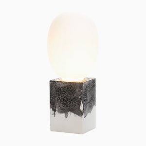Magma One High Lampe aus weißem Acetato mit weißem Sockel von Ferréol Babin