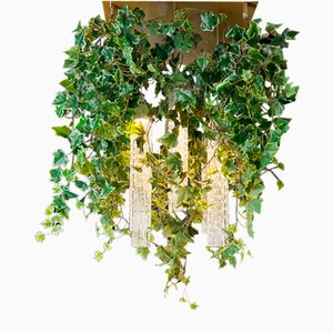 Flower Power Kronleuchter mit Muranoglas und künstlichem Efeu von VGnewtrend